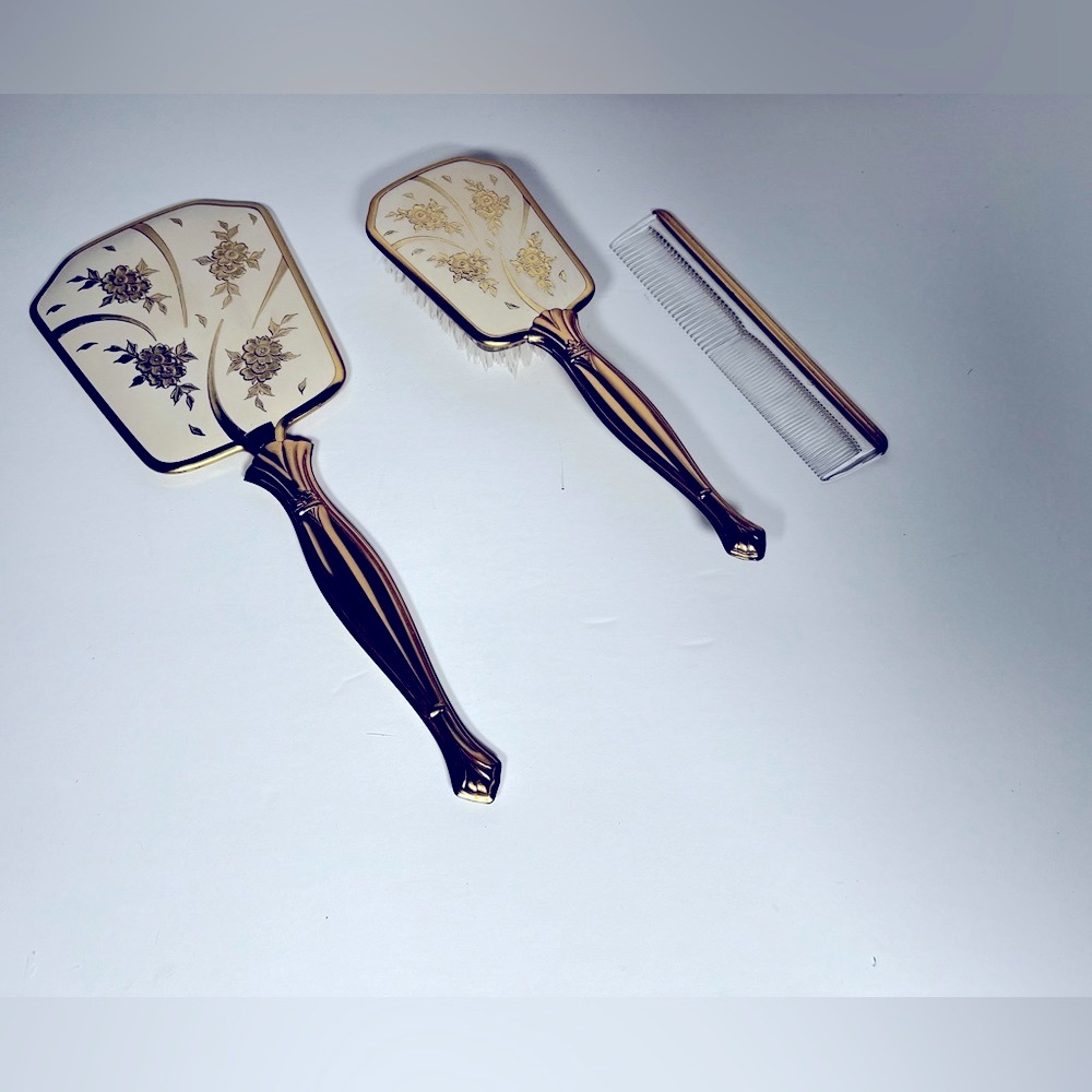 Vintage Mirror/Brush Set